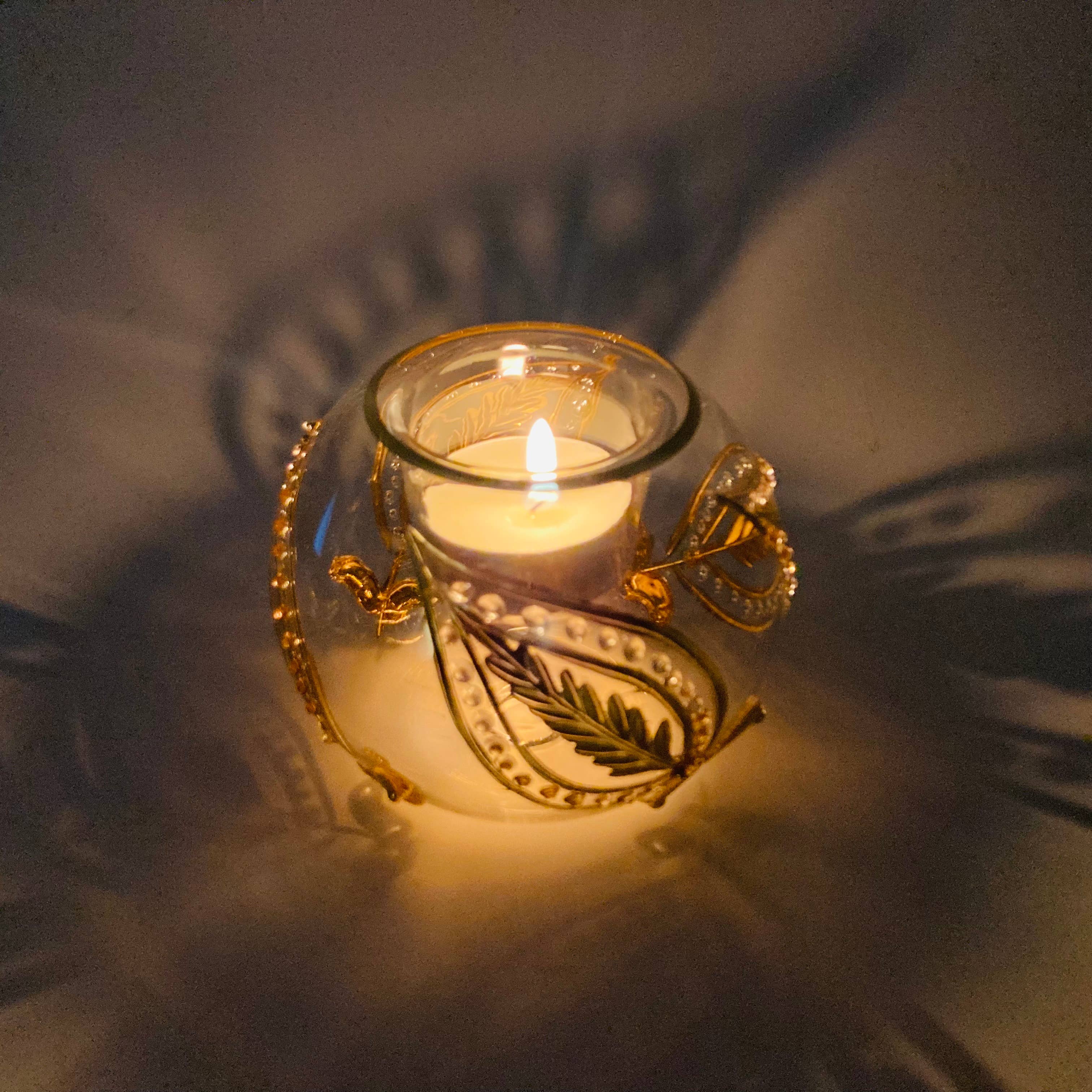 Dandarah (Ships from Canada) - Wholesale Candle Holder - Blown Glass Candle Holder - Paisley Gold2