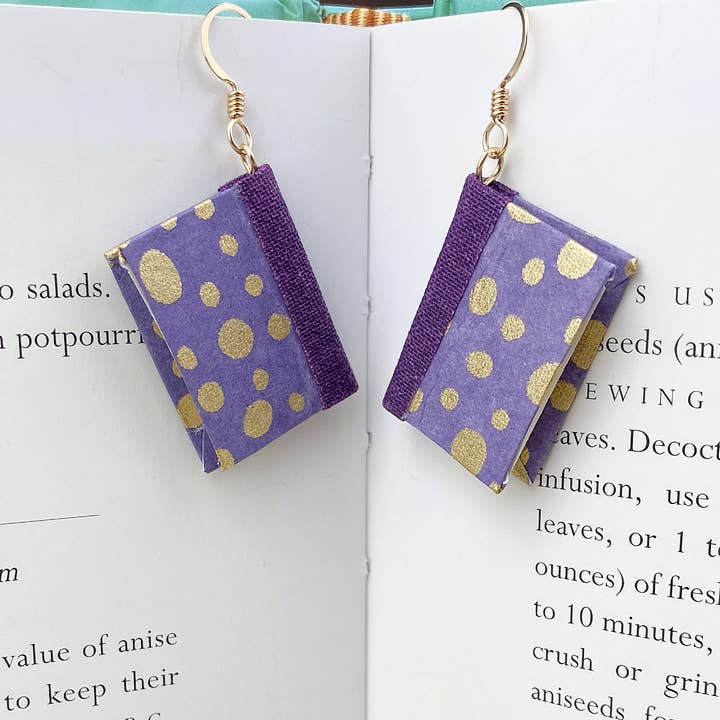 Boucles d'oreilles livre Emperial Delight pour la vente par Nicolette Tallmadge Designs