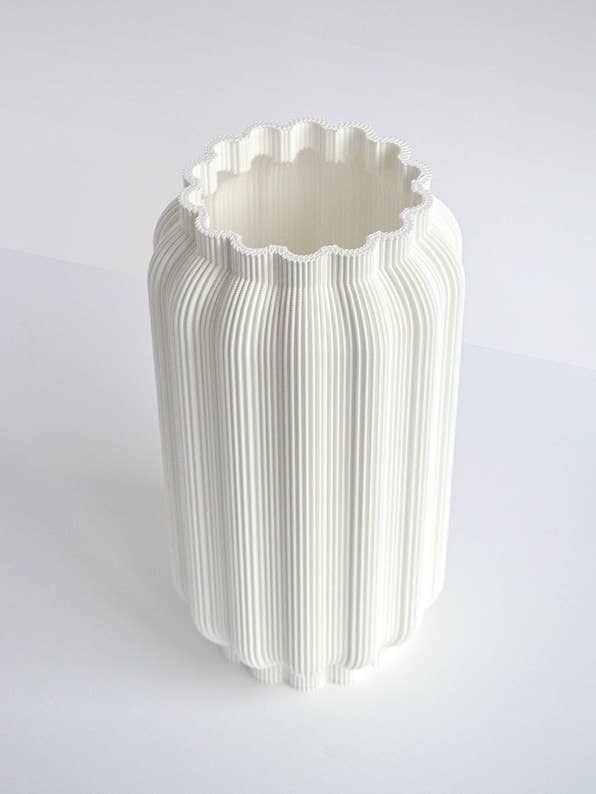 Entra - 3D printed vase for dried flowers for wholesale by Grof Amsterdam