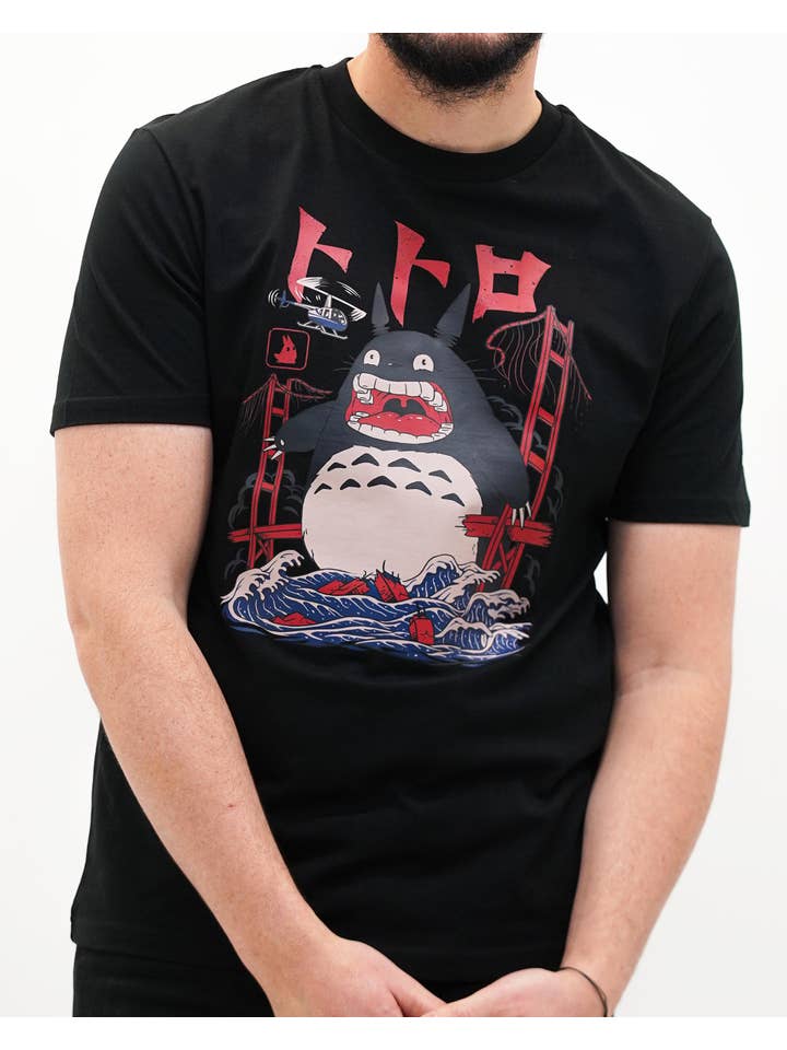 Grafitee - Wholesale Screen Printed T-Shirt - Unisex - Totoro Attack T-shirt - Totoro movie graphic tee shirt7