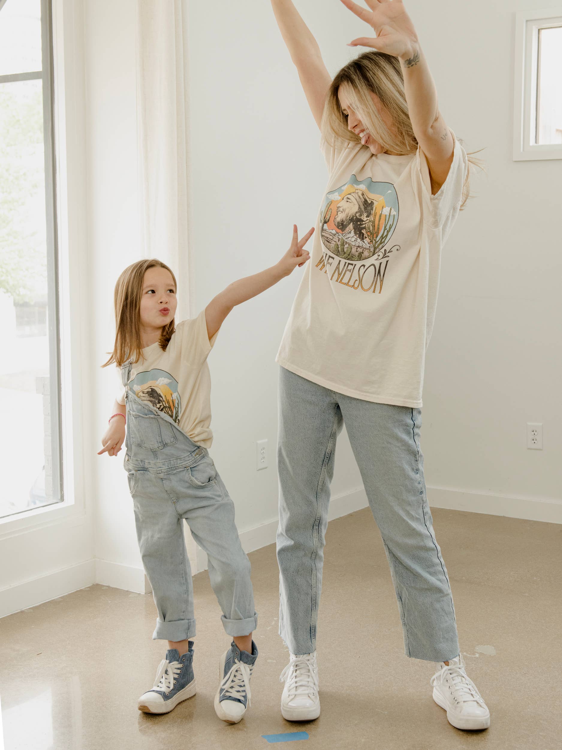 LivyLu - Wholesale Screen Printed T-Shirt - Kids - Children's Willie Nelson In the Sky Oatmeal Graphic Tee6