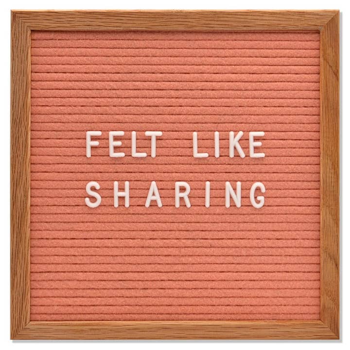 Lavagna per lettere in feltro per la vendita all'ingrosso da parte di Felt Like Sharing