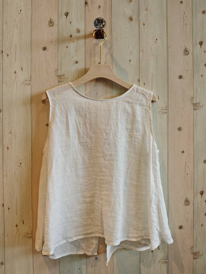 Linen & More - Wholesale T-Shirt - Women's - REF 5299 SLEEVELESS SHIRT BUTTONS 100% LINEN8