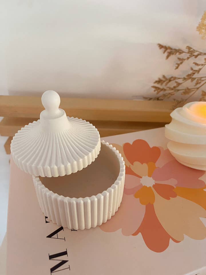 Amelia colors to choose from for wholesale by My Milky Candle