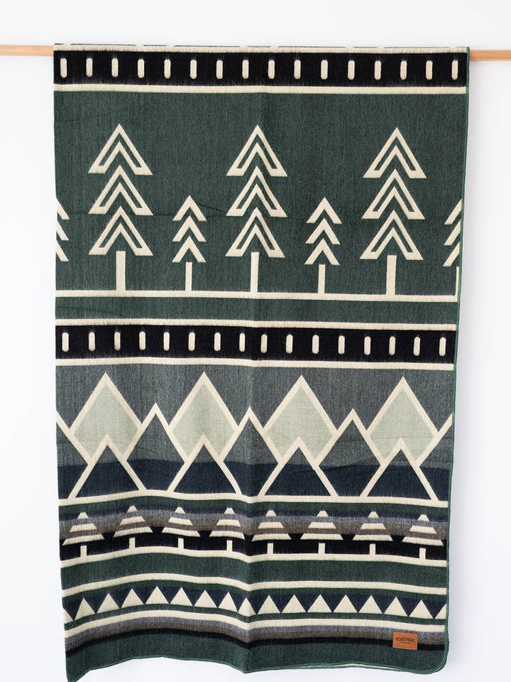 Ligne des arbres - Bord du glacier pour la vente par Heartprint Threads
