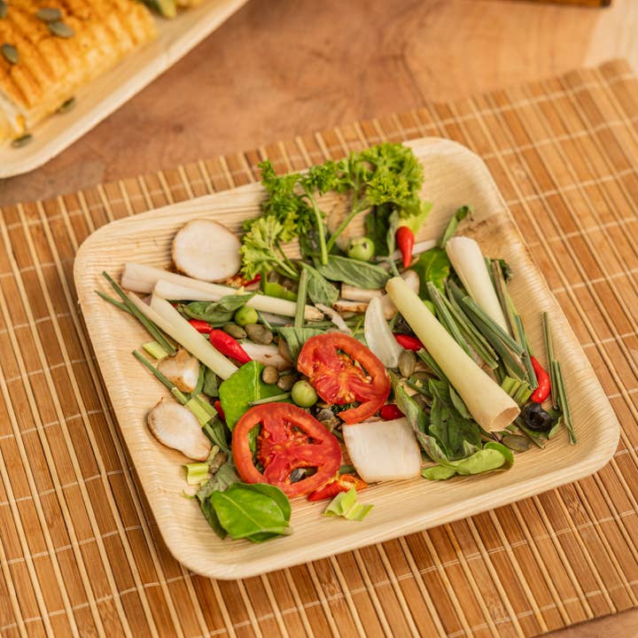 LuxeDesigns Co LLC - Wholesale Disposable Plate - LuxeDesigns Disposable 8" Palm Leaf Plate Set of 507