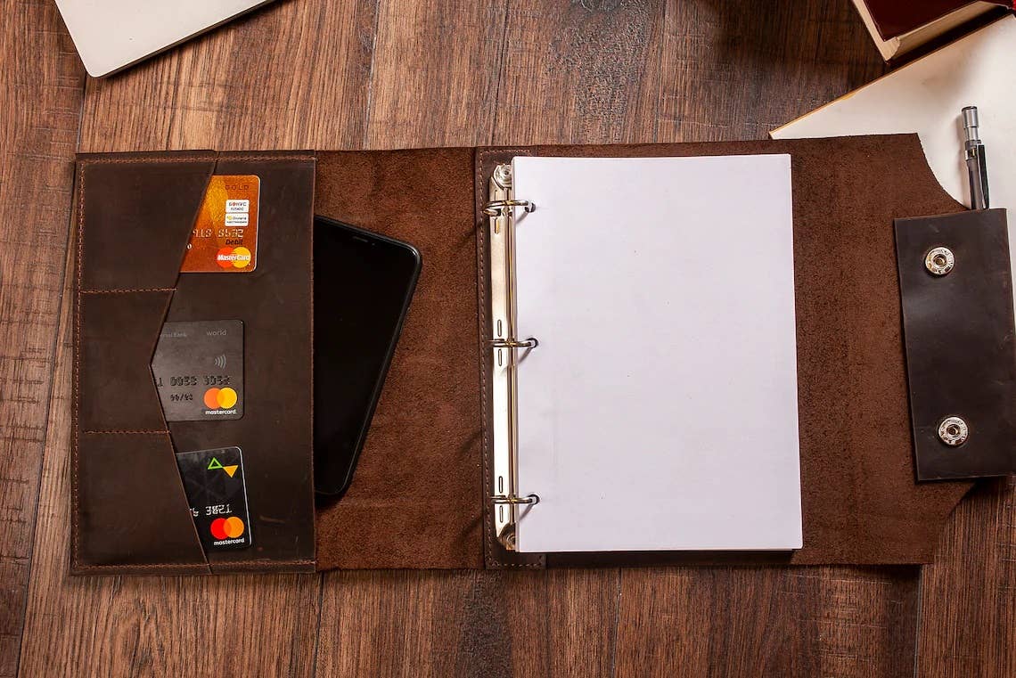 Pikore – Engroshandel Ringbind – Genopfyldeligt 3 ringbindemiddeldæksel2