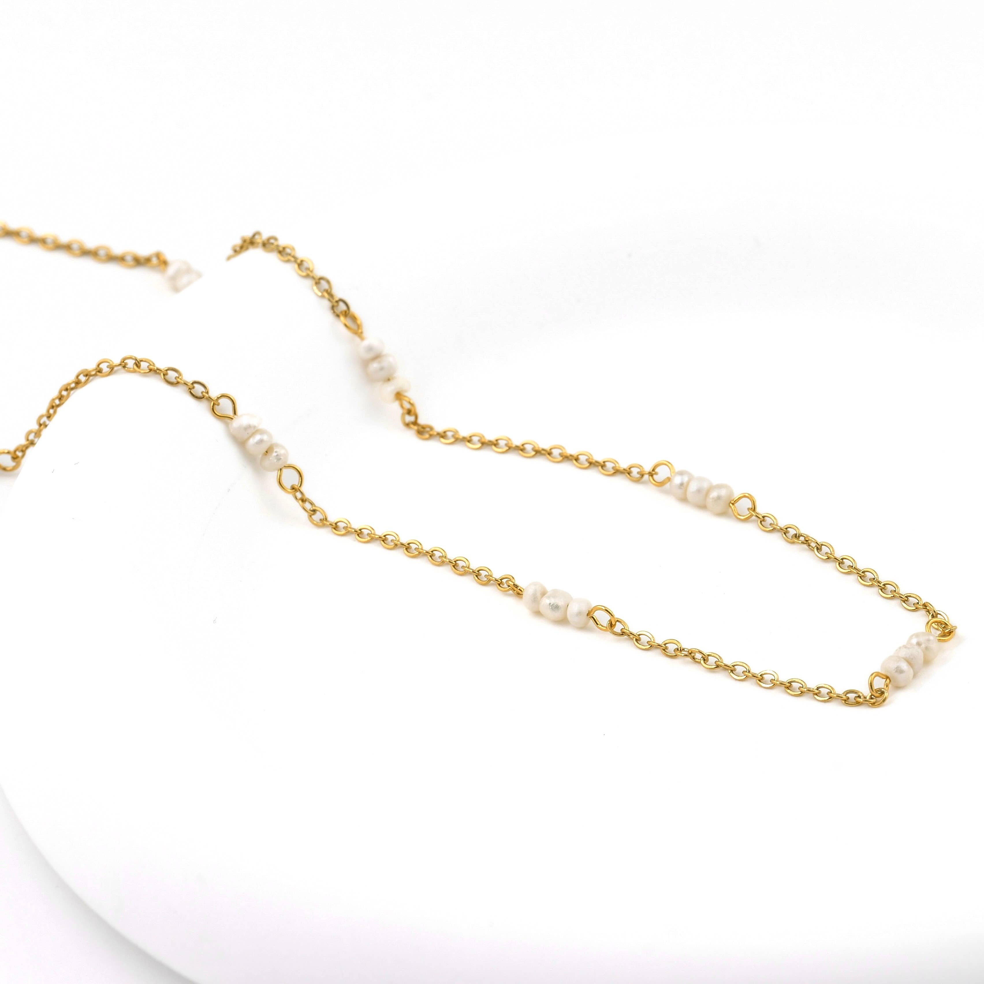 Blueyejewelry - Vendita all'ingrosso Collane di perline/perle - Collane con catena di perle dorate - catene assortite impermeabili1