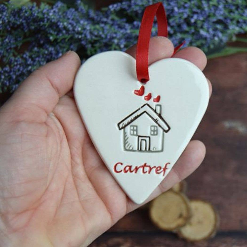 Broadlands Pottery – wholesale Ornament – Welsh - Cartref -Handmade ceramic heart 1