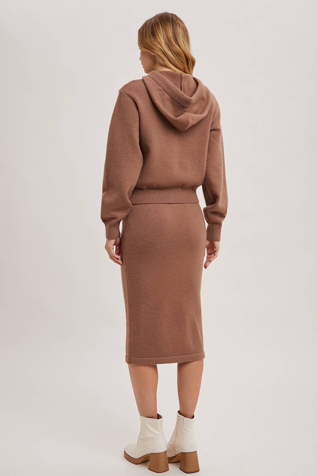 Bluivy – Großhandel Set aus Oberteil und Rock – Damen – Strick-Hoodie und Bleistiftrock Set27