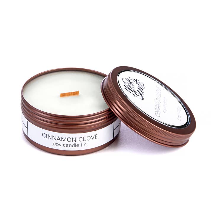 * Zimtnelke - Soja-Kerze aus Holz, Docht, 6 Unzen für den Großhandel von Wicks + Scents