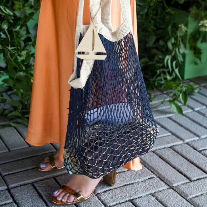 the french market bag no.2 in navy for wholesale on Faire5