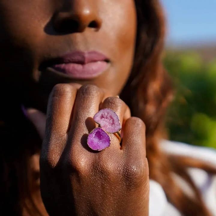 YAA YAA LONDON – wholesale Cocktail/Statement Ring – YAA YAA LONDON Candy Colour 'Duo' Ädelstensring i guld1