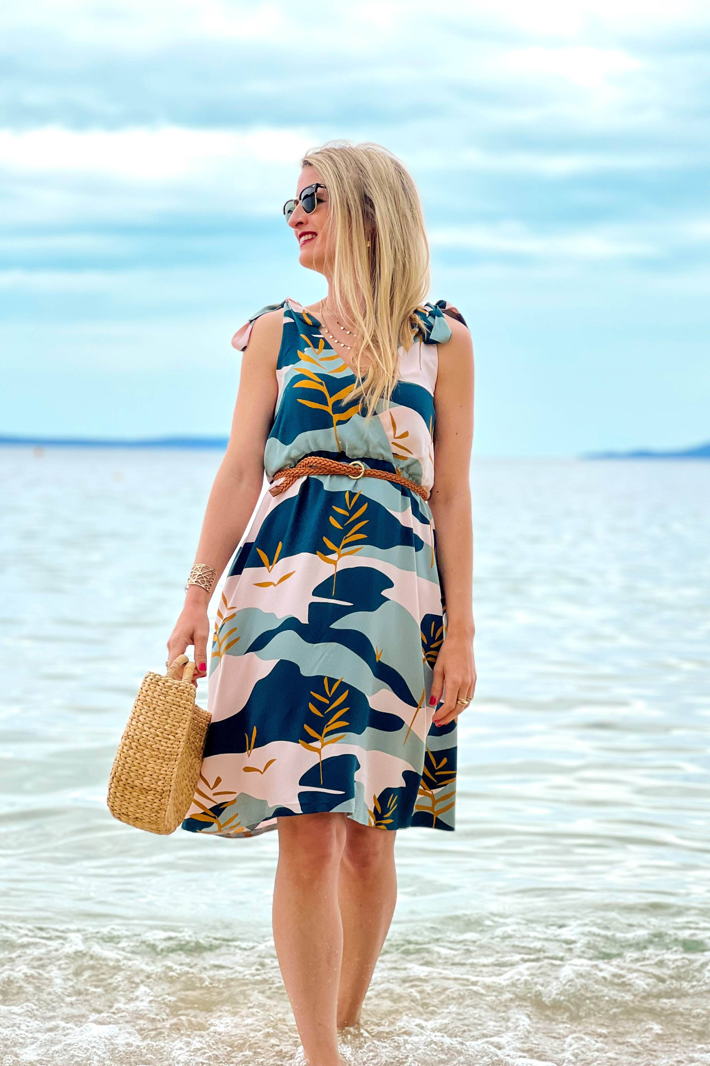 Eglantine et Zoé - Wholesale Fabric - Solis Green Viscose Poplin Fabric9