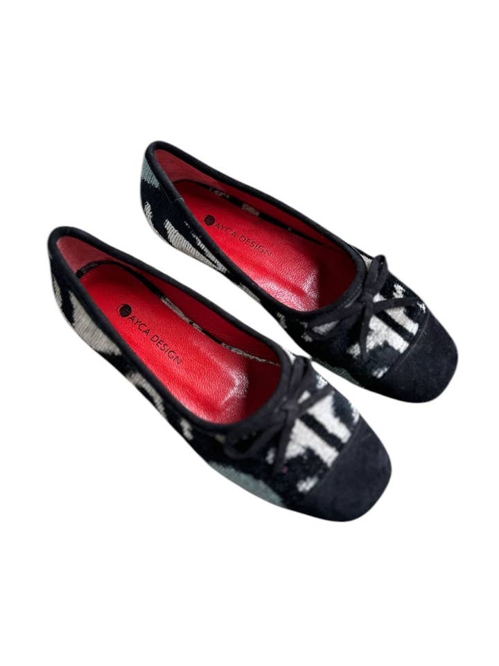 AYCA DESIGN - Wholesale Flats – Women’s - Barre Shoe (leather sole)0