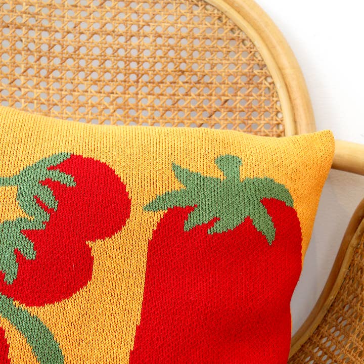 Calhoun & Co. - Wholesale Throw/Decorative Pillow - Tomato Knit Throw Pillow4