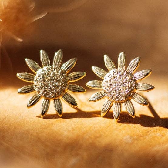 clous d'oreilles Sunbloom pour la vente par Wild Abandon Jewelry