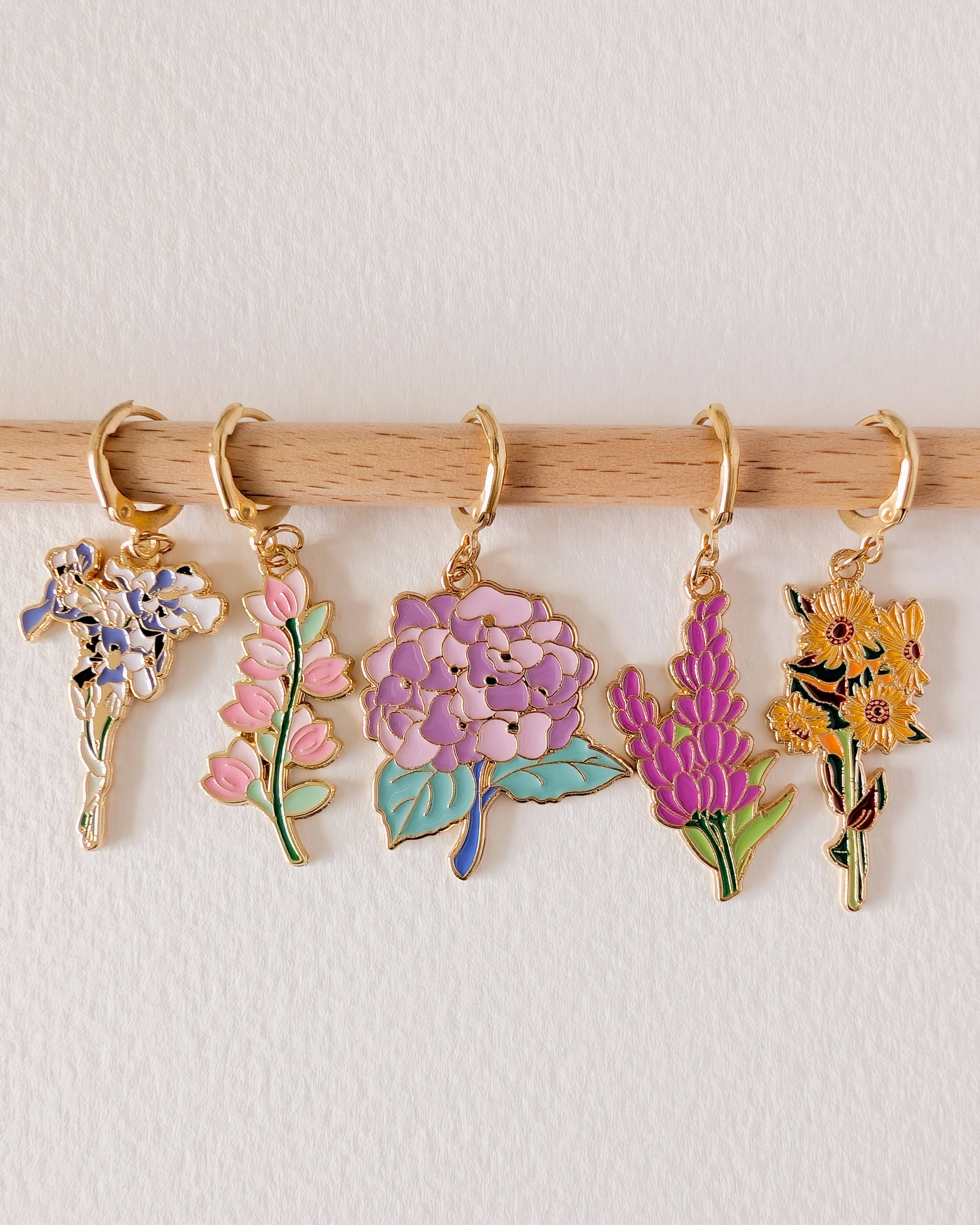 Hello Kim - Kim Chui - Wholesale Knitting/Crochet Supplies - Fleuri #2 - Removable stitch markers6