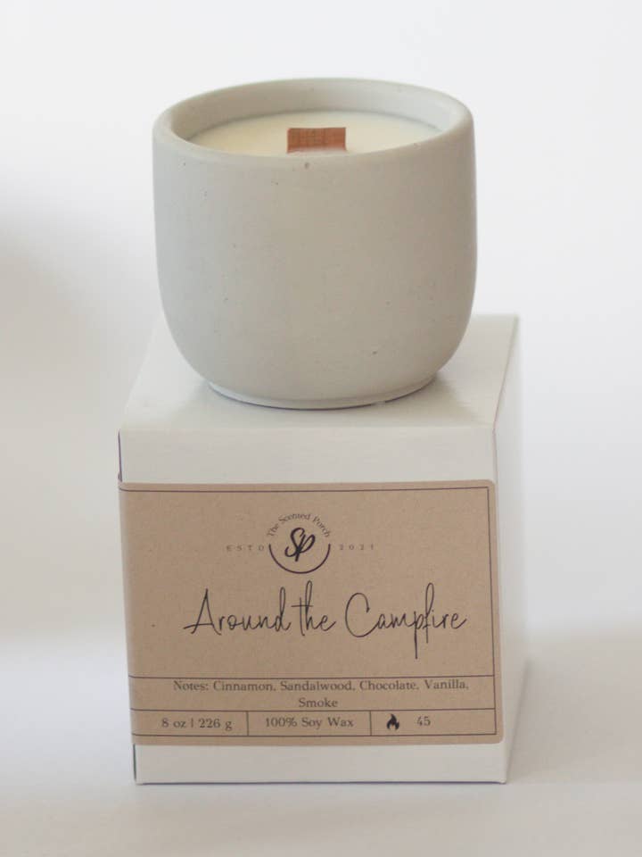 Around the Campfire - Bougie ciment de soja 8 oz pour la vente par The Scented Porch