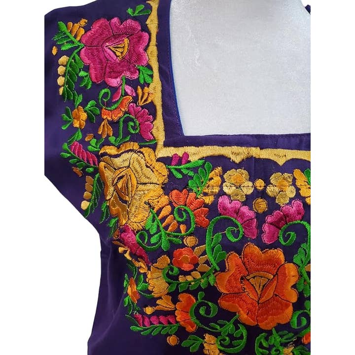 Puerta21 - Vendita all'ingrosso Camicetta - Donna - Camicetta messicana ricamata a fiori ricamati Camicia tradizionale camicetta messicana colorata huipil dal Messico - viola