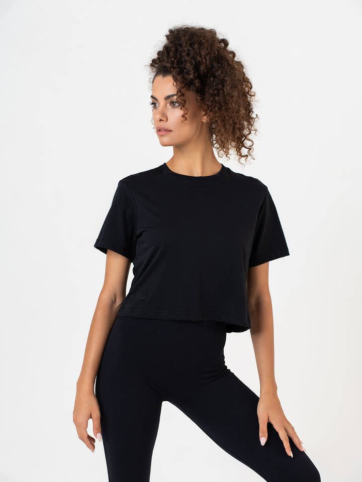 Crop T-shirt Cosmika i 100% bomull för wholesale av Invertika
