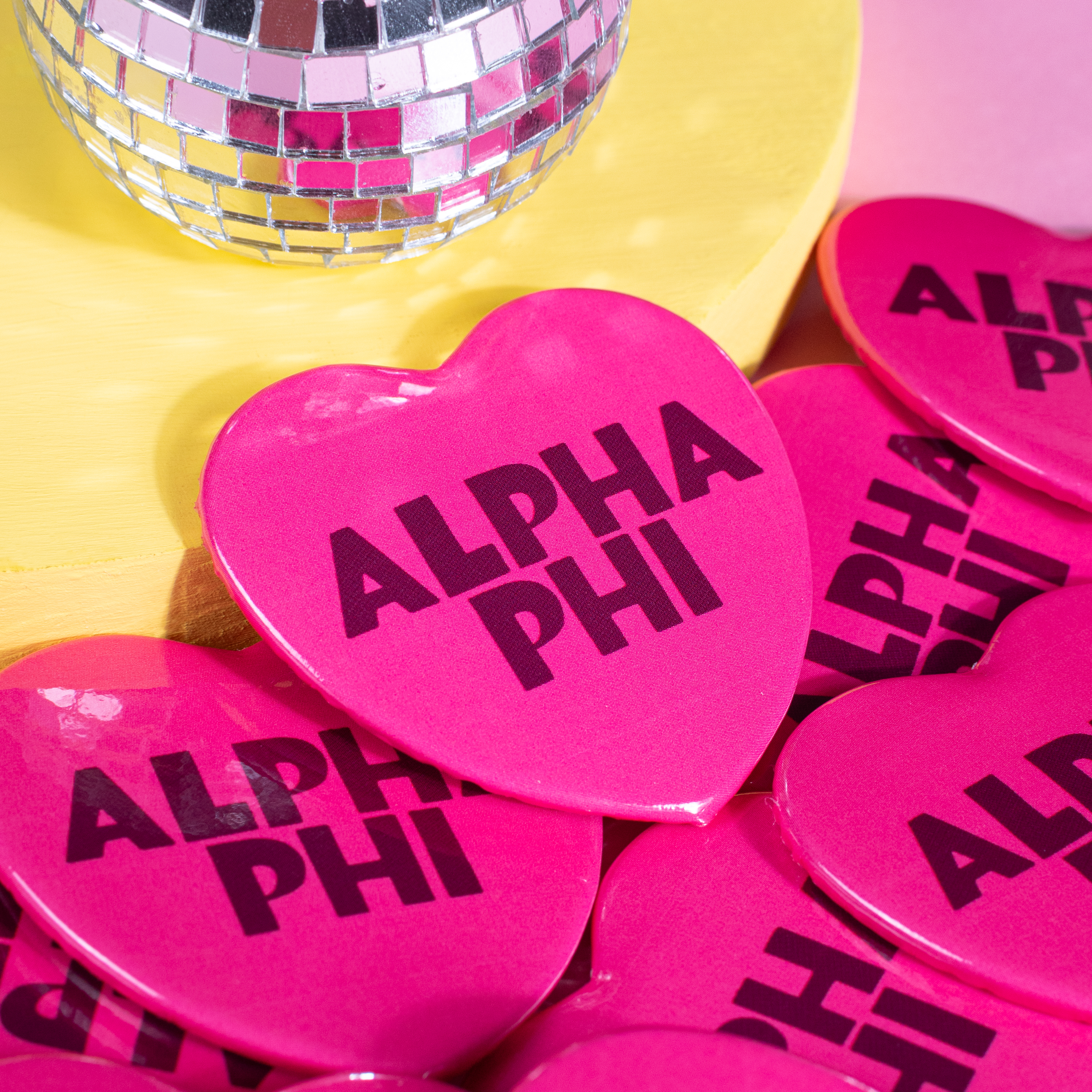 Swag - Wholesale Lapel Pin/Button - Pop Heart Buttons4