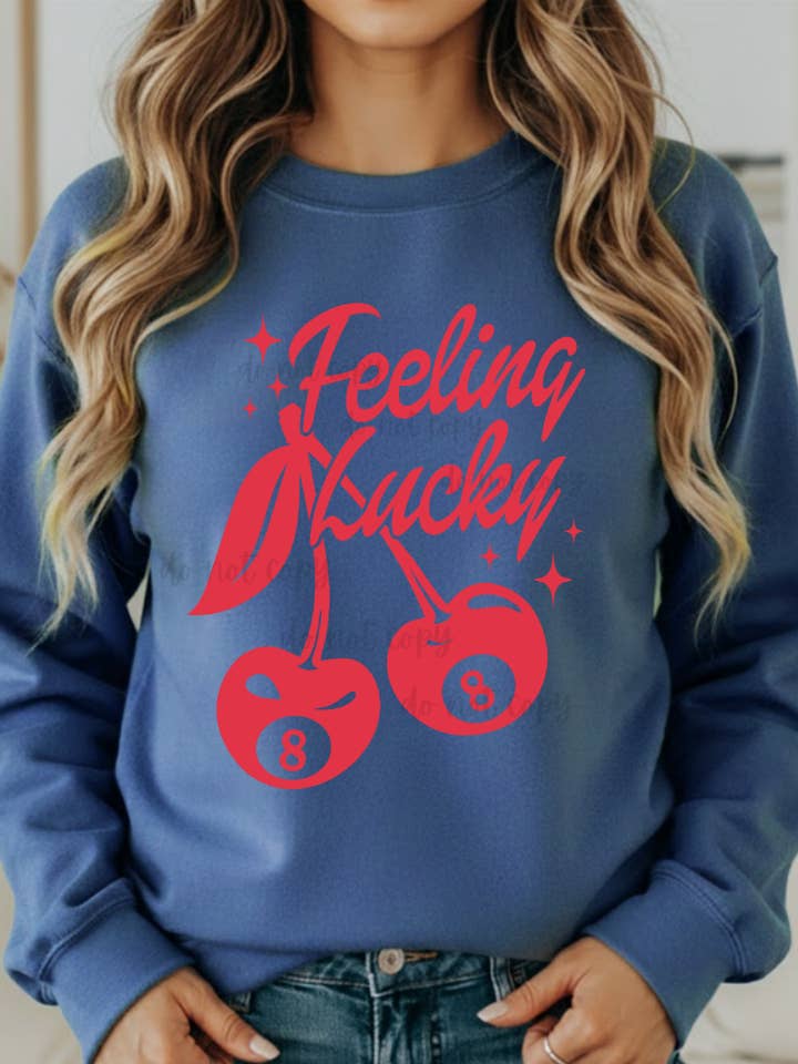 Feeling Lucky T-shirt/Tröja för wholesale av Very Cherry