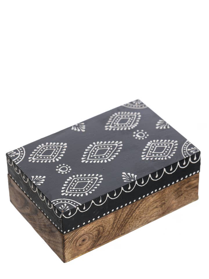 Wooden Box Do5511Bx for wholesale by Peace & Love (CALAO IMPORT EXPORT S.L.)