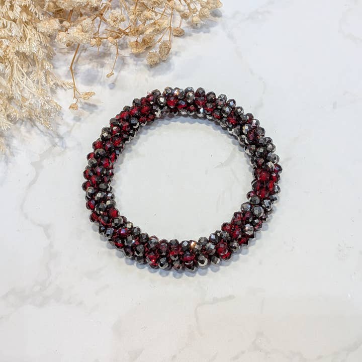 LOLO & YAYA - Wholesale Link & Chain Bracelet - Red-tone crystal effect bracelet3
