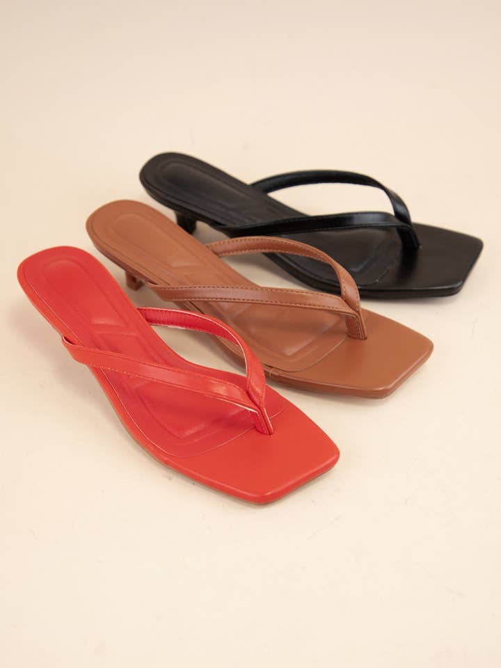 Oliccui - Wholesale Low heels – Women′s - SQUARE TOE THONG STRAP KITTEN HEELS