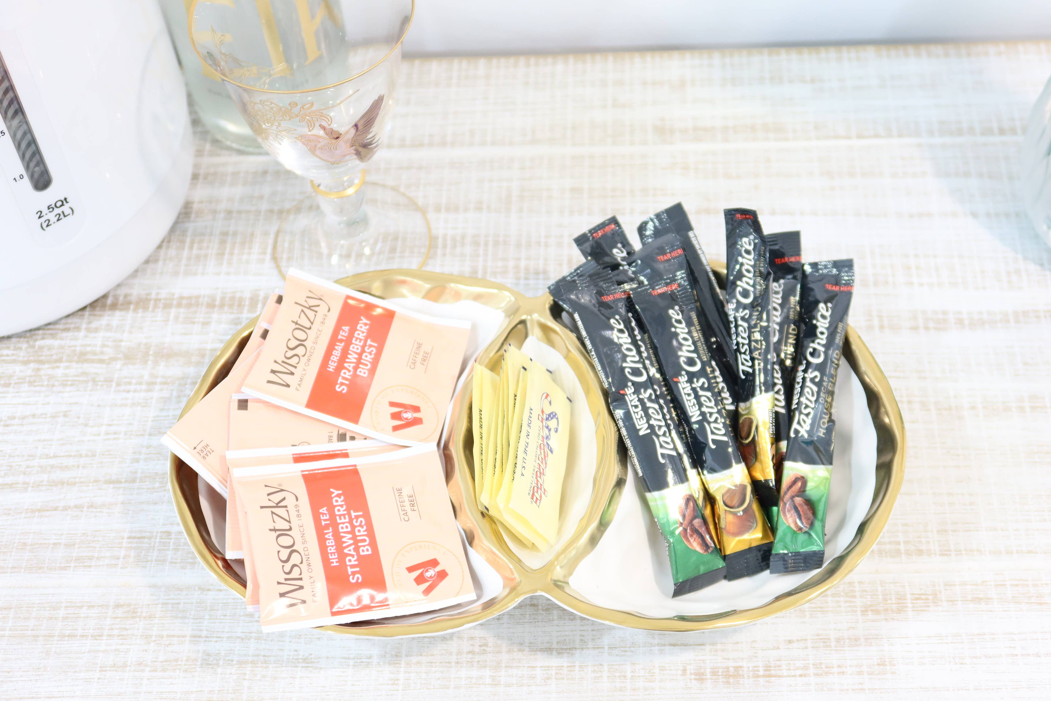 CLASSIC TOUCH DECOR INC. - Wholesale Condiment/Dip Bowl - White Porcelain Round Double Bowl with Gold Rim2