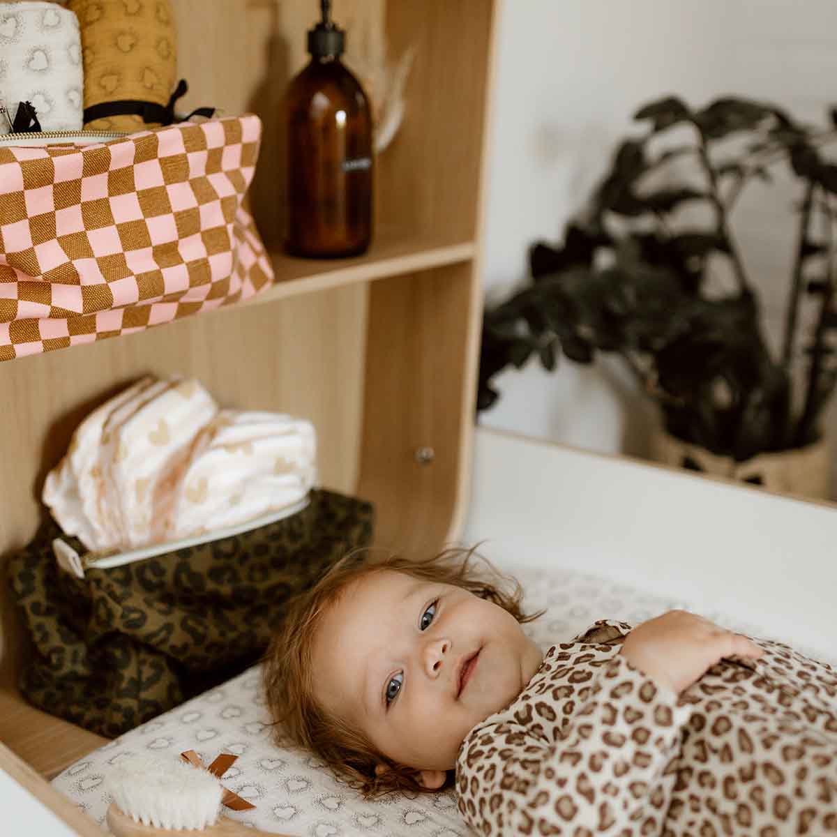 Rose in April – Engroshandel Toilettaske - Dame – VIC GRAOU OLIVEN TOILETPOSE1