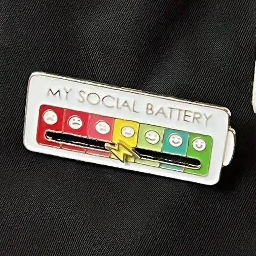 Expressive Interactive Mood Brooch Pin - Fashion Statement for wholesale by Magnifique Hearts