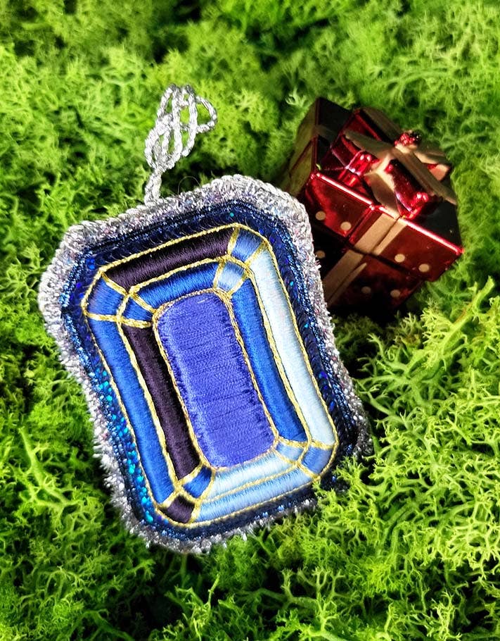 Céleste Mogador – Ornamento por atacado – O Brilho Encantado: A Pedra Preciosa do Natal0