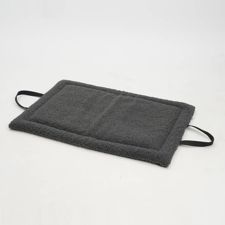 DOGS in the CITY® – Großhandel Haustiermatte – Hund – Reisematte Travel Mat Matti graphit