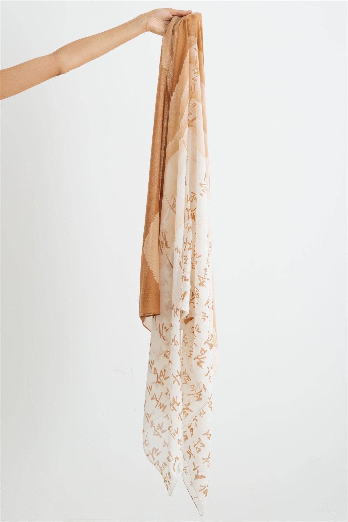 Beige Langer Wickelschal mit einzigartigem Hangul-Design in koreanischen Sprachen für den Großhandel auf Faire0