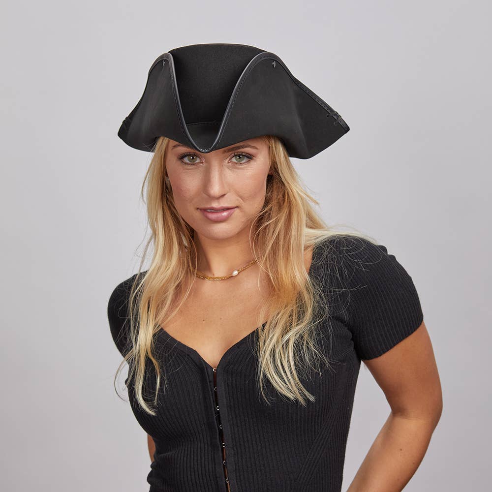 Zwart Echte leren tricorn piratenhoed - Blackbeard stijl voor groothandel op Faire7