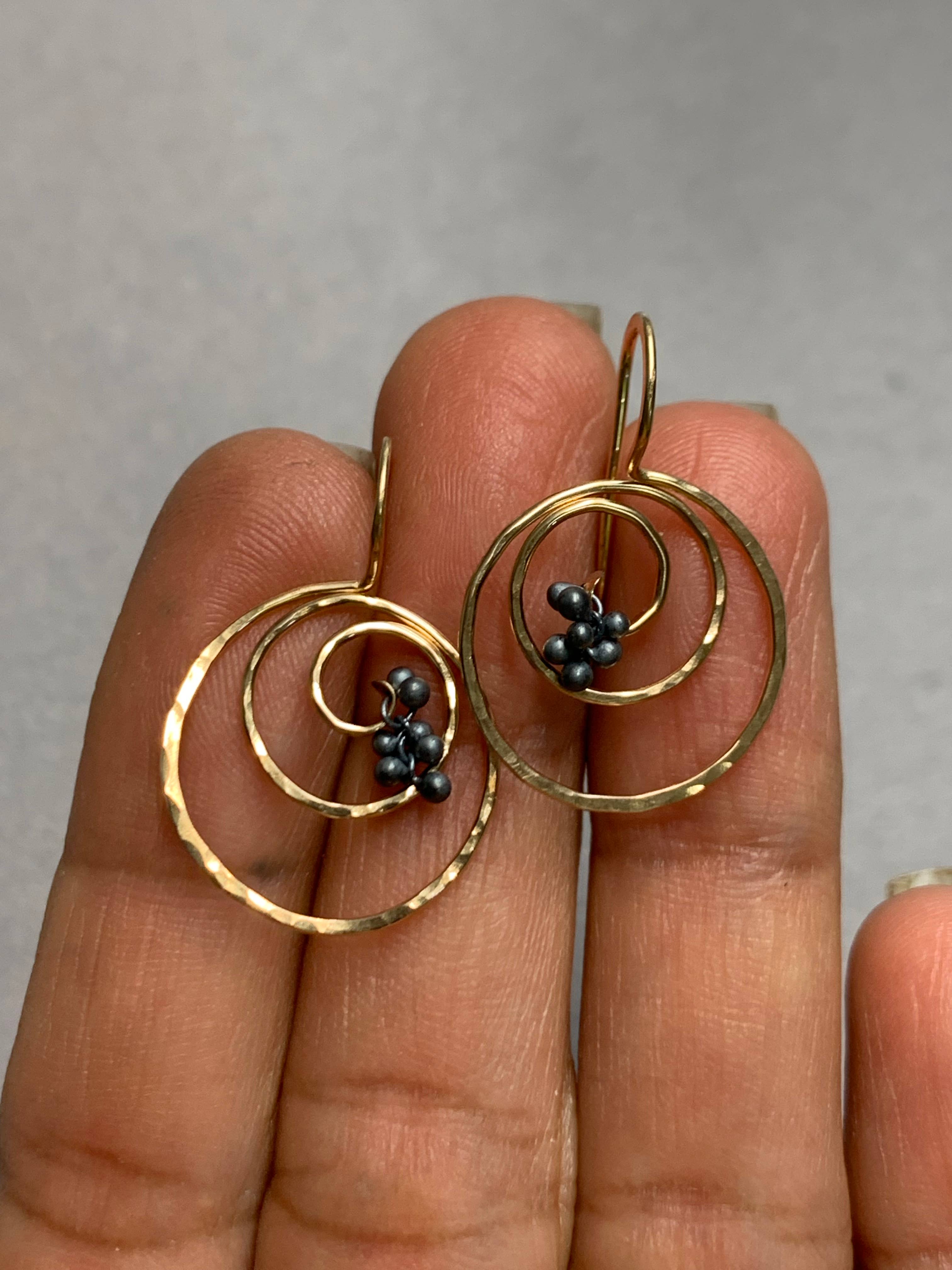 YedOmi Jewelry – wholesale Hängande örhängen – Luna Örhängen1