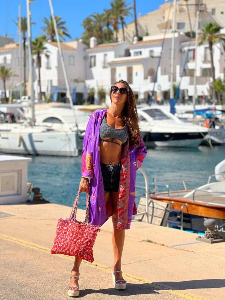 Kinomy - Wholesale Kimono - Women's - Reversible kimonos for women, 10 lengths-10 medium, Pack 202