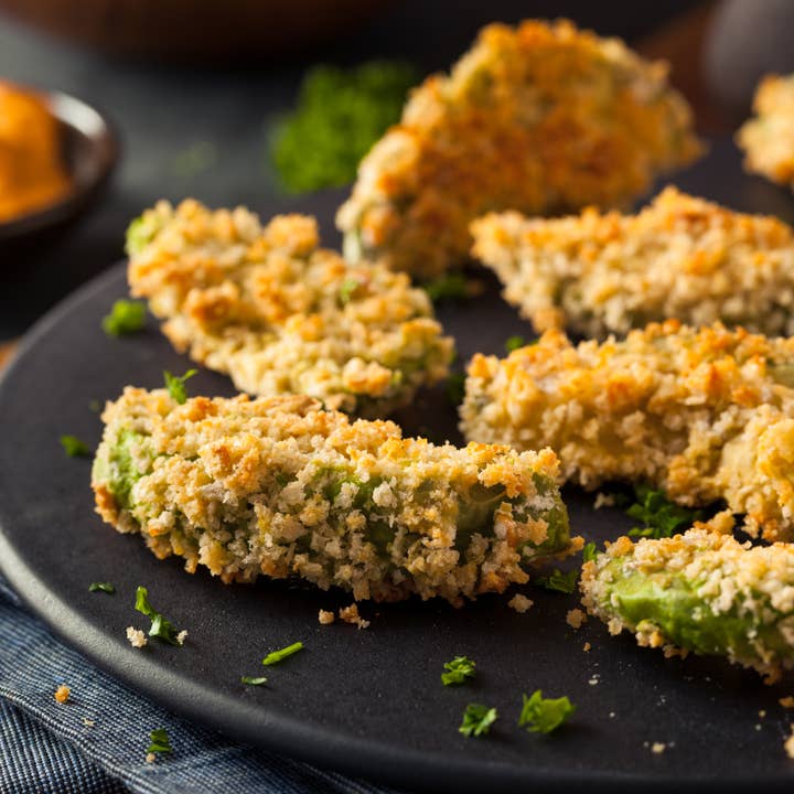 Hongar Farms - Wholesale Salt - Lesley Elizabeth Pepper & Garlic Sea Salt (250mL PET)3