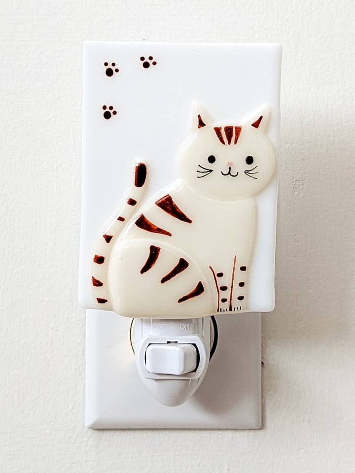 Night Light - Striped Cat - Sammy for wholesale by Shine on me Distribution