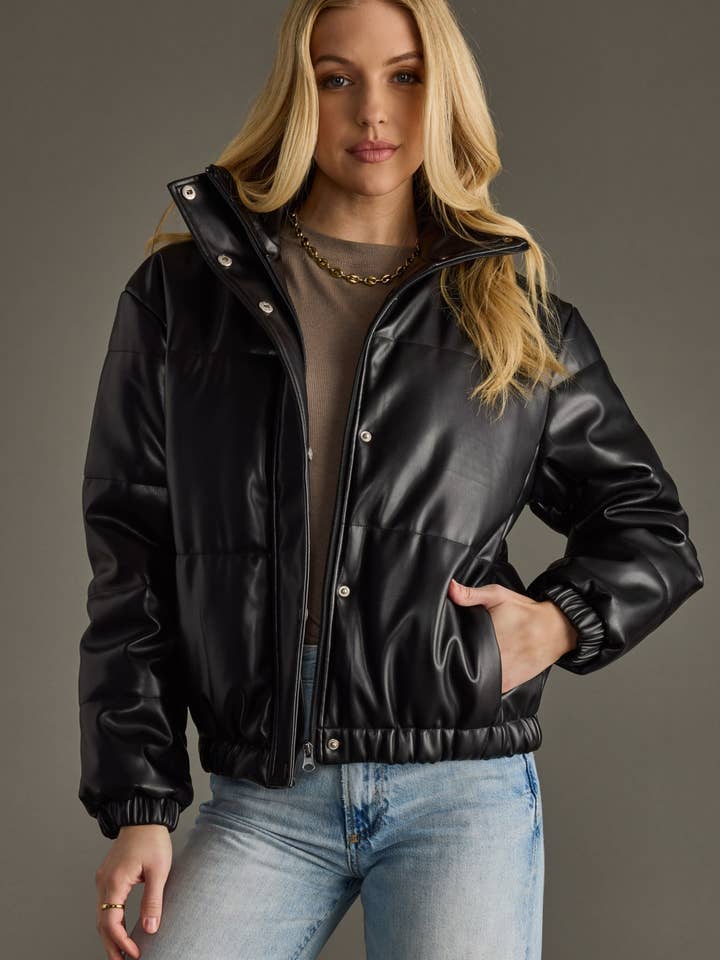 Doudoune noire pour la vente par Panache Apparel Co.