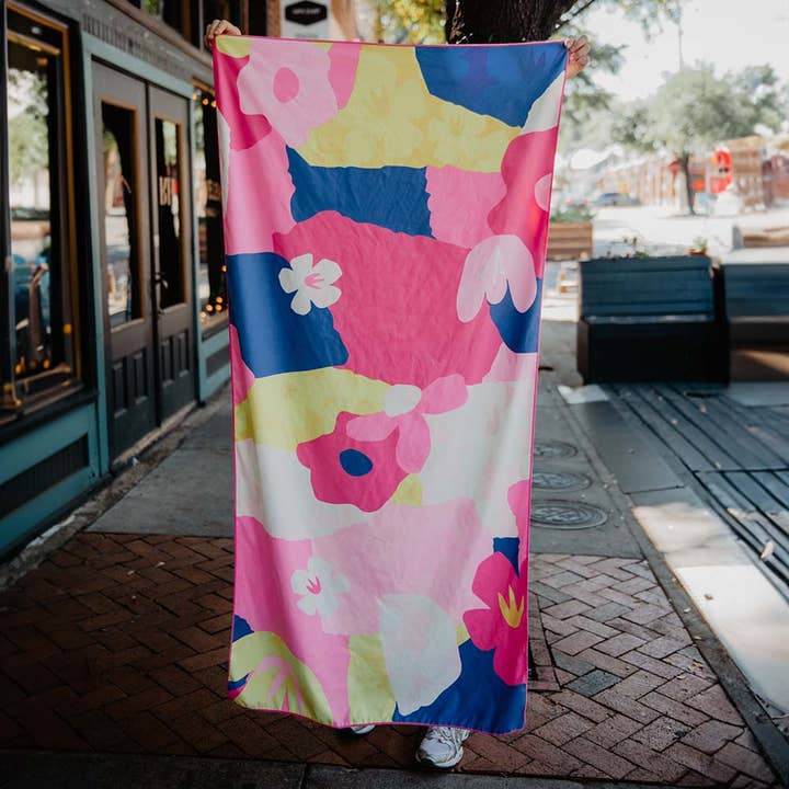 Abstract Flowers Micro Fiber Quick Dry Towels for wholesale on Faire