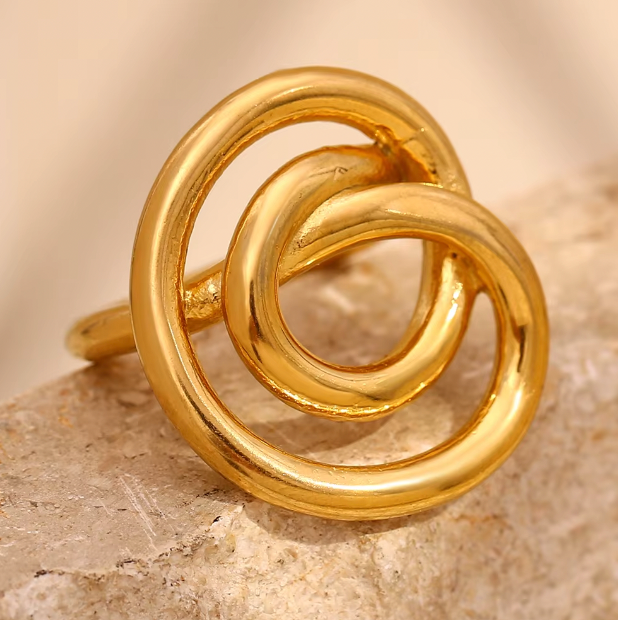 Folie à Trois - Wholesale Cocktail/Statement Ring - Eira RING2