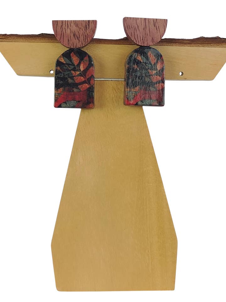 Natural earrings for wholesale by NOA ECCO