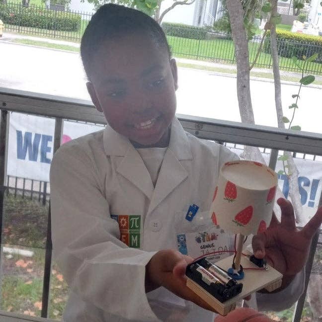 Team Genius Squad - Wholesale Toy Set - Kids - Genius STEM-STEAM Bundle – Lab Coat Wear and DIY Lamp Experiment!4