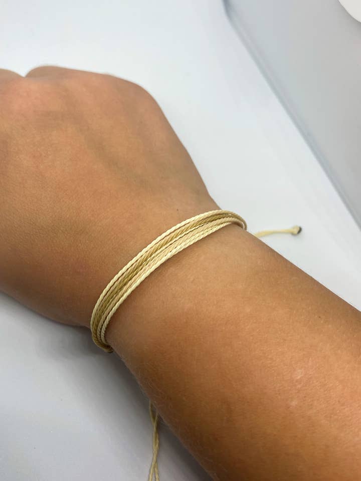 Pulsera de cordón «Sand» para venta al por mayor de aroundloveco.