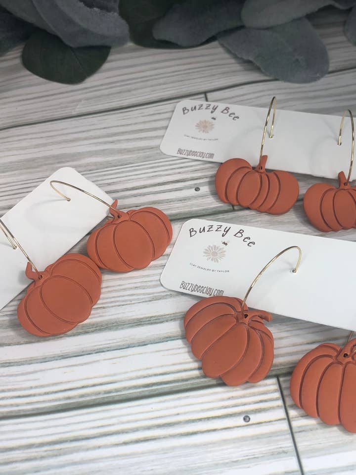 pumpkin hoops (random choice) for wholesale by Buzzy bee clay