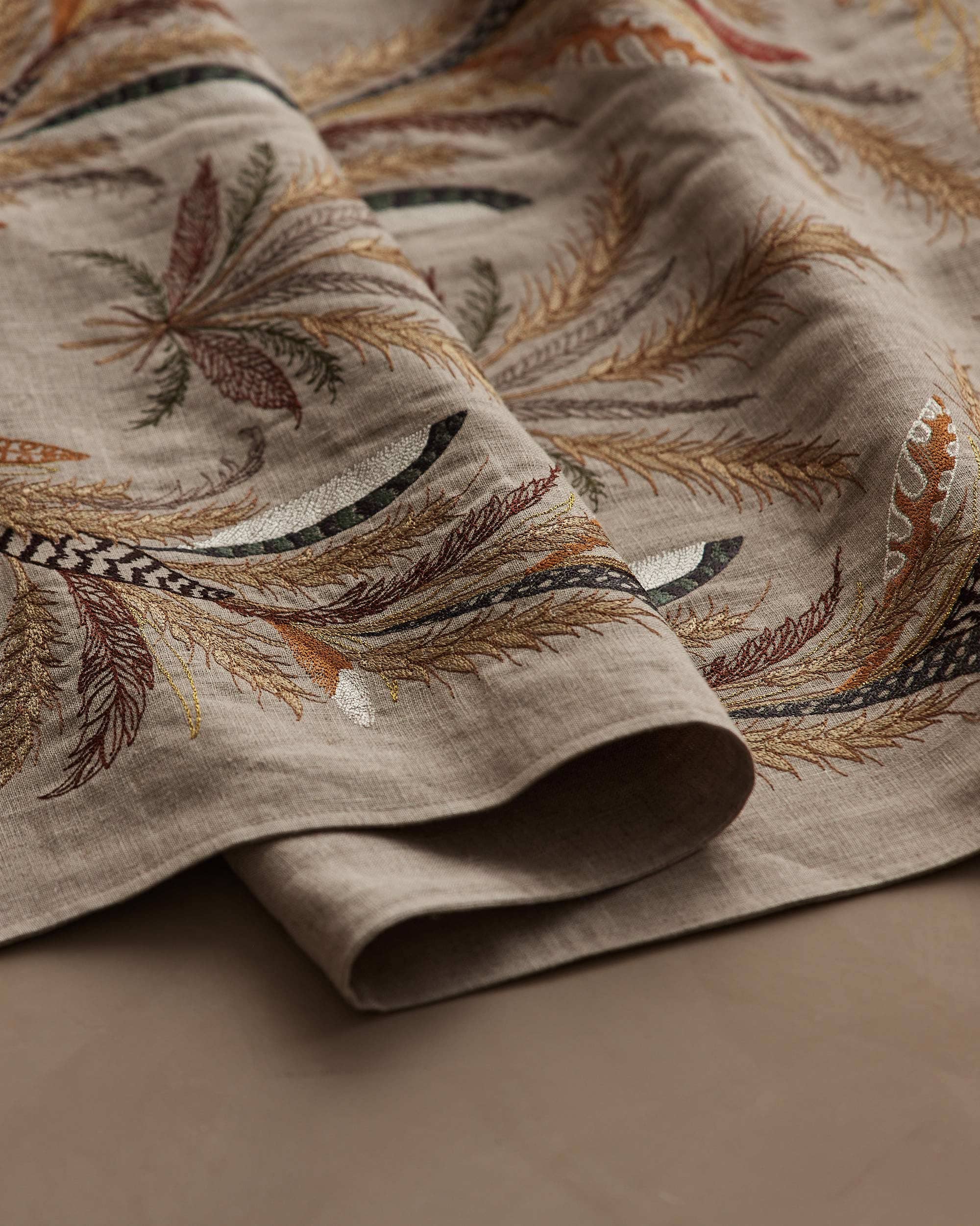 Coral & Tusk - Wholesale Table Runner - Wheat Harvest Table Runner2