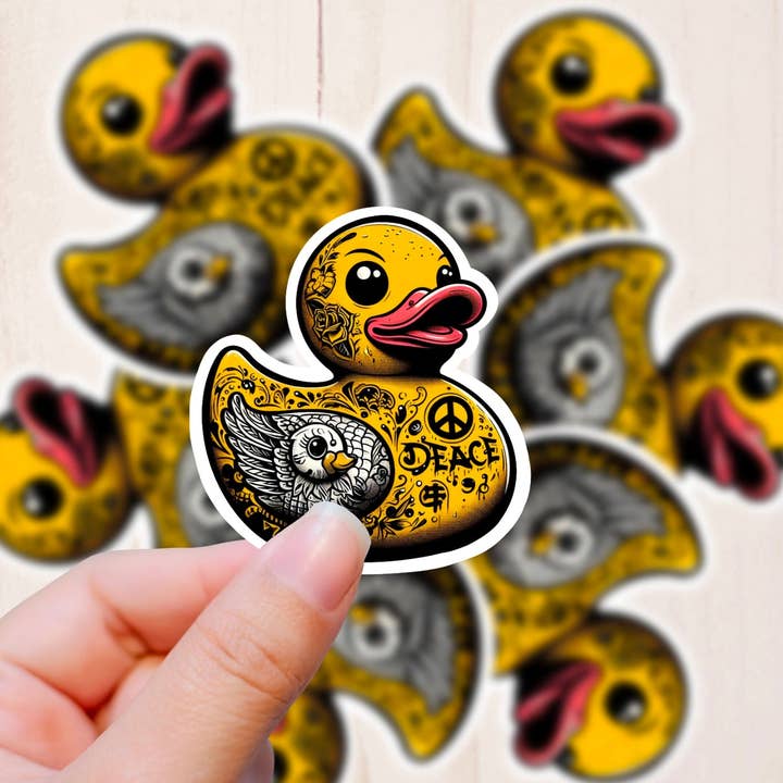 Getatoeëerde badeendjes, vinylsticker voor wholesale door Graceful Darkness, LLC